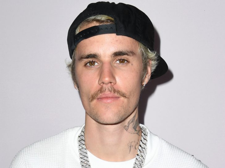 Justin Bieber Bong Photo Sparks New Round of Concern, Criticism