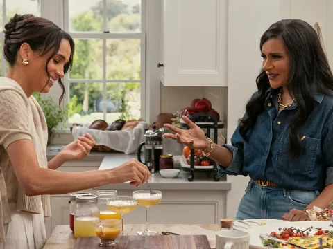 Meghan Markle and Mindy Kaling discuss all matters domestic in this scene from 'With Love, Meghan.'