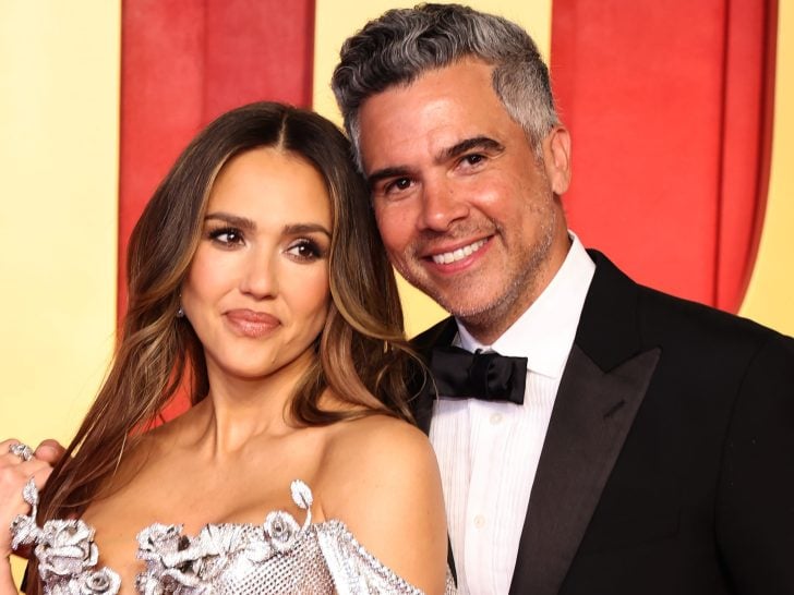 Jessica Alba & Cash Warren Reunite Despite Divorce
