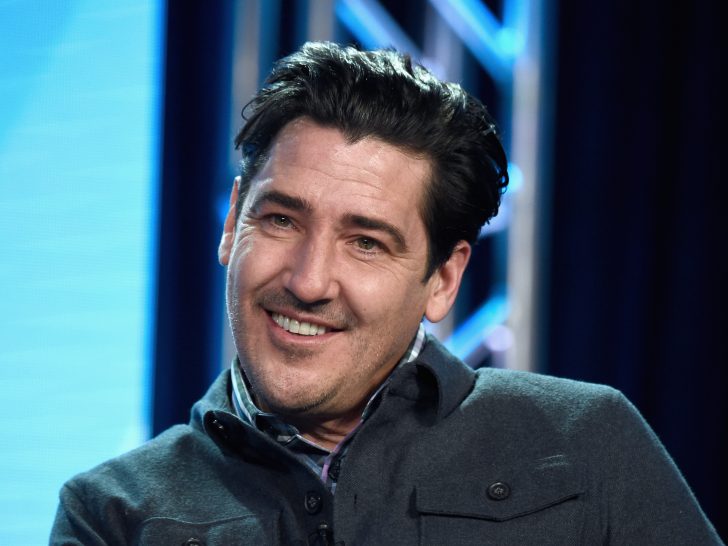 Jonathan Knight Says ‘Farmhouse Fixer’ Has Been Canceled Amid Ongoing HGTV …