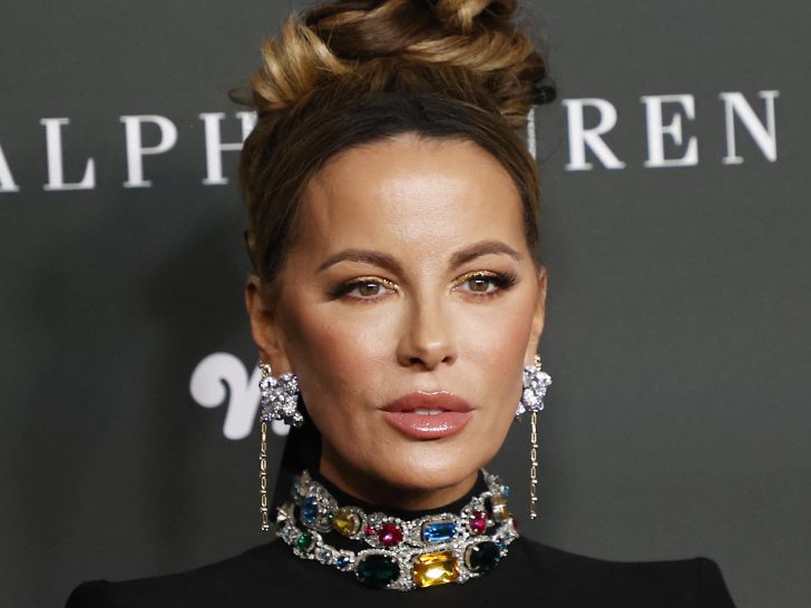 Kate Beckinsale Mourns Late Mother in Emotional Tribute