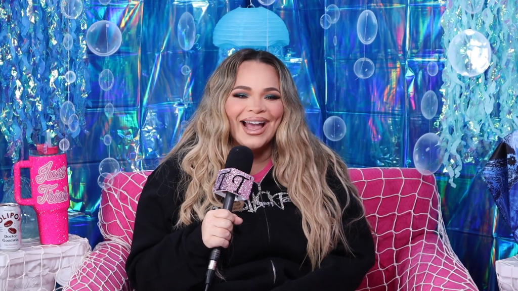 Trisha Paytas, Temmuz 2025'te podcast'lerinde.