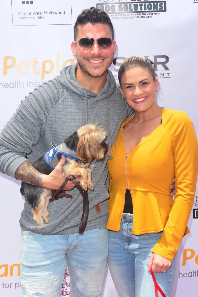 Jacks Taylor y Brittany Cart Right asistirán al cuarto Día Mundial Anual del Dog en West Hollywood, California, el 18 de mayo de 2019 en West Hollywood Park