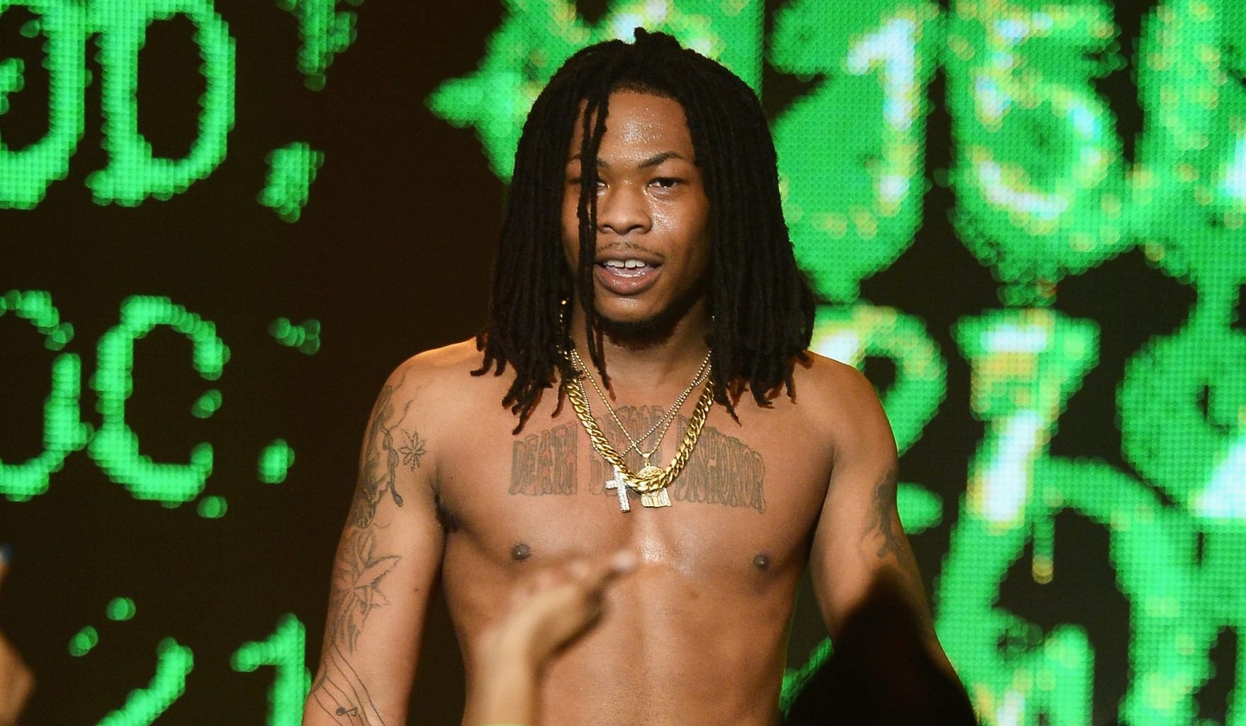Rapçi Ca $ H Out, 17 Aralık 2012 tarihinde New York'ta Bet Studios'ta BET 106 ve Park 2013 Yeni Yıl Eve Partisi sırasında sahne alıyor.
