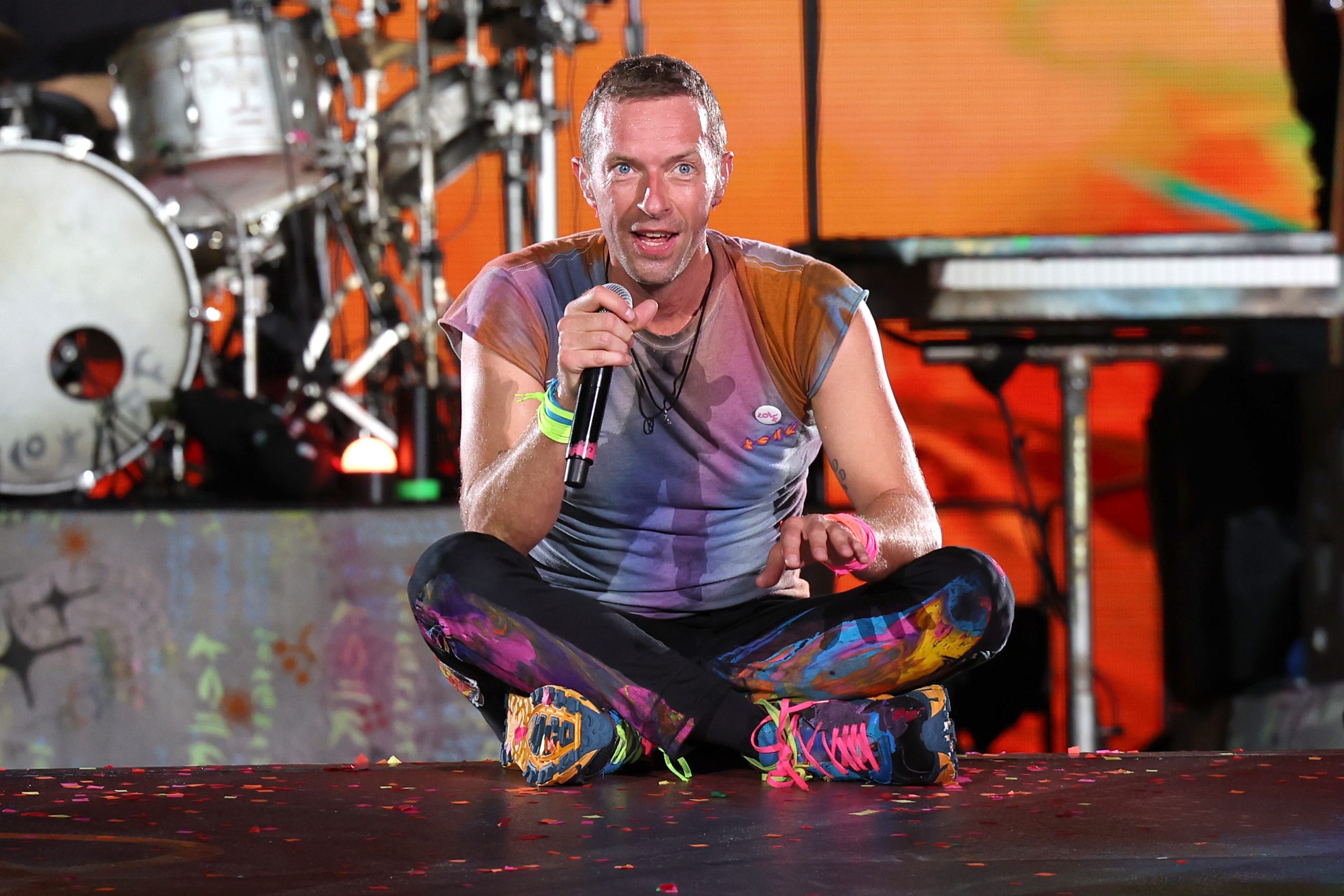 Chris Martin of Coldplay performs onstage at Rose Bowl Stadium on September 30, 2023 in Pasadena, California. Astronomer CEO and HR Chief Allegedly Caught In Affair By Coldplay Kiss Cam
