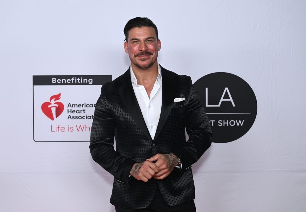 Jacks Taylor asistió a la fiesta de apertura de la Noche de Inauguración de Law Show celebrada en Los Angeles Convention Center el 19 de febrero de 2025 en Los Ángeles, California.