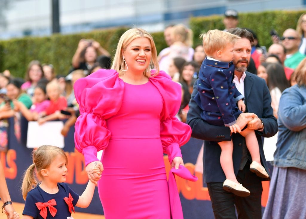 Kelly Clarkson y Brandon Blackstock en 2019.