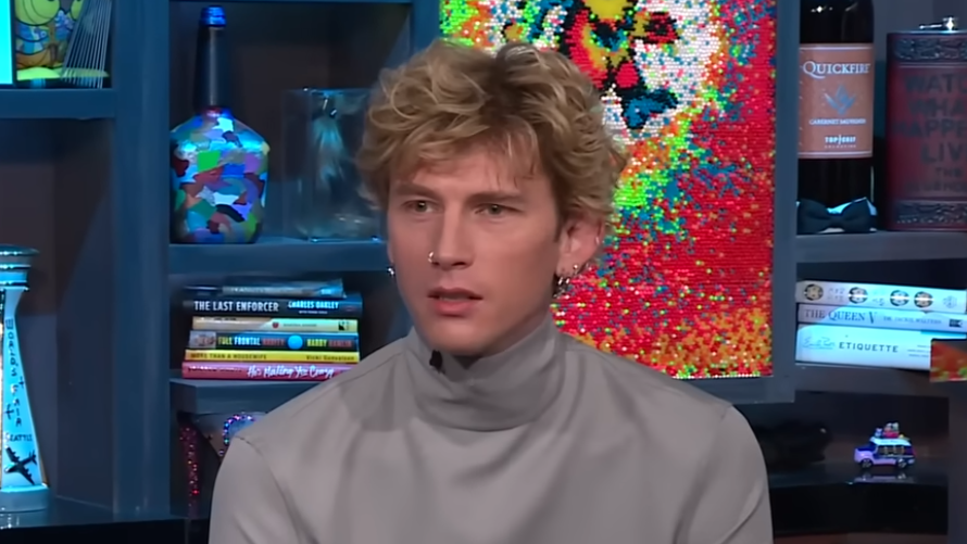 Mgk en wwhl.