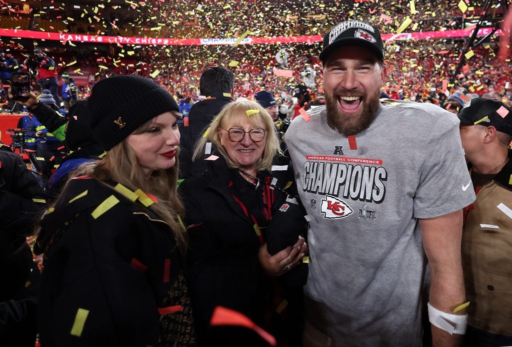 Taylor Swift, Donna Kelce, and Travis Kelce in January 2025.