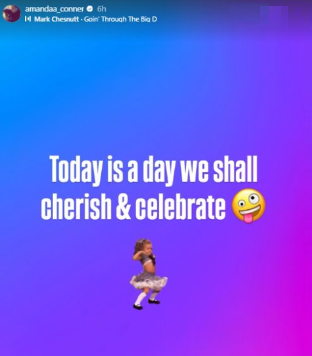 El 15 de agosto de 2025, la Captura de pantalla algo vaga de Amanda Connor Instagram Story.