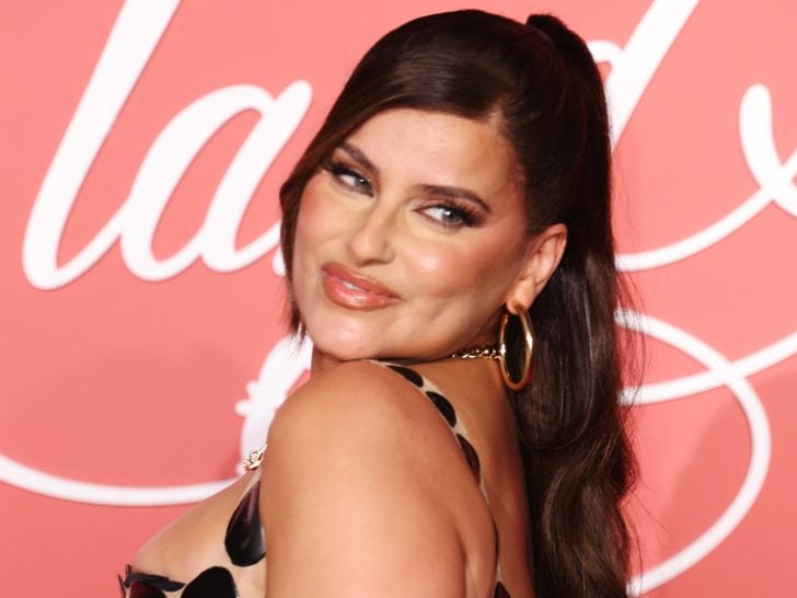 Nelly Furtado Claps Back at Body-Shamers with Sizzling Throwback Ensemble at Manchester …
