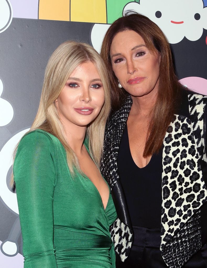 Sophia Hutchins y Caitlyn Jenner en 2019.