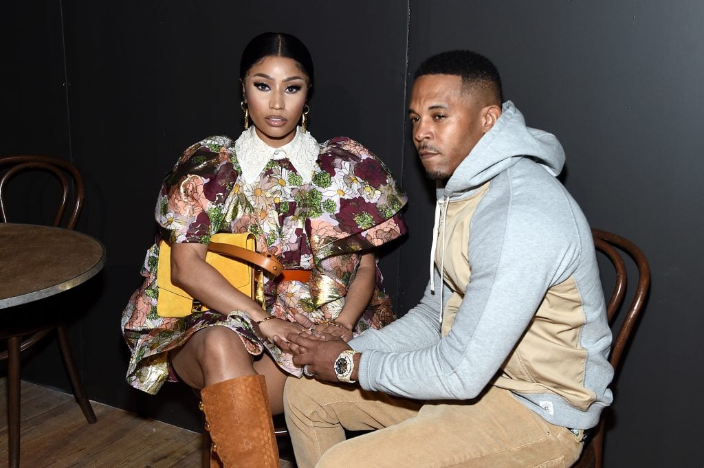 Nicky Minaj e Kenneth Petty participaram do Runway Show de 2020 em Nova York em 12 de fevereiro de 2020 durante a New York Fashion Week. 