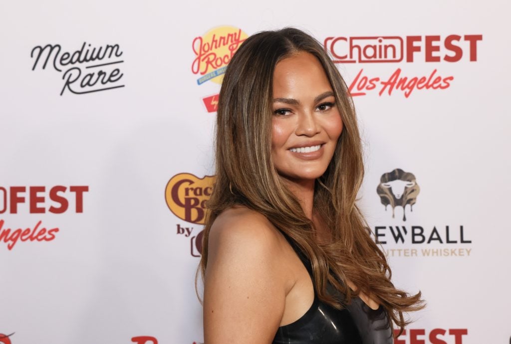 Chrissy Teigen attends 2024 ChainFEST Los Angeles VIP Night at Skylight Row on October 05, 2024 in Los Angeles, California. 
