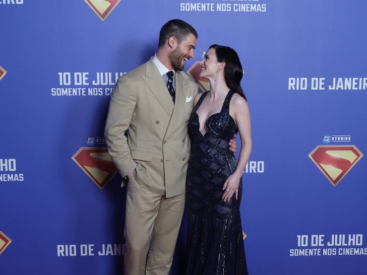 Rachel Brosnahan’s Husband ‘Likes’ Comment About Alleged Affair With …