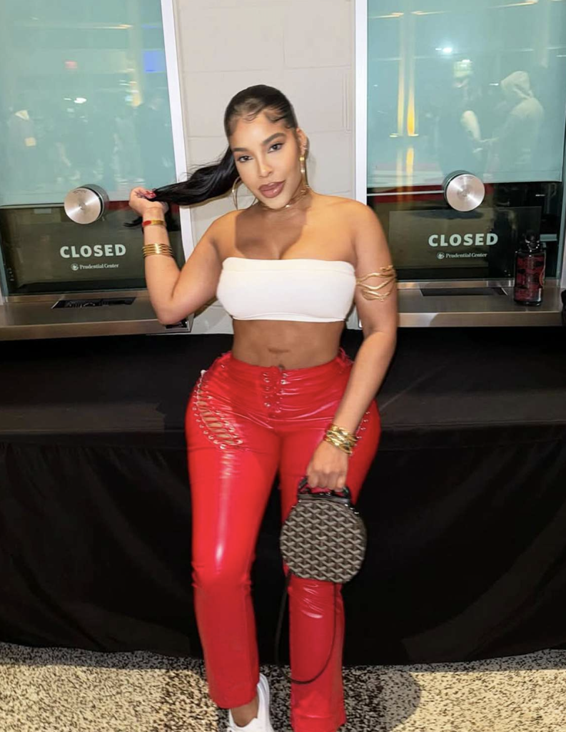 Ariela La Langosta has been found dead in her car at the age of 33.