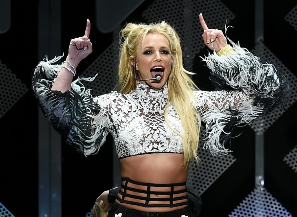 Britney Spears dançou e se apresentou em 2016.