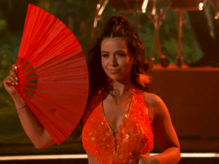 Jen Affleck Opens Up About Competing on ‘DWTS’ Just 2 Months Postpartum: …