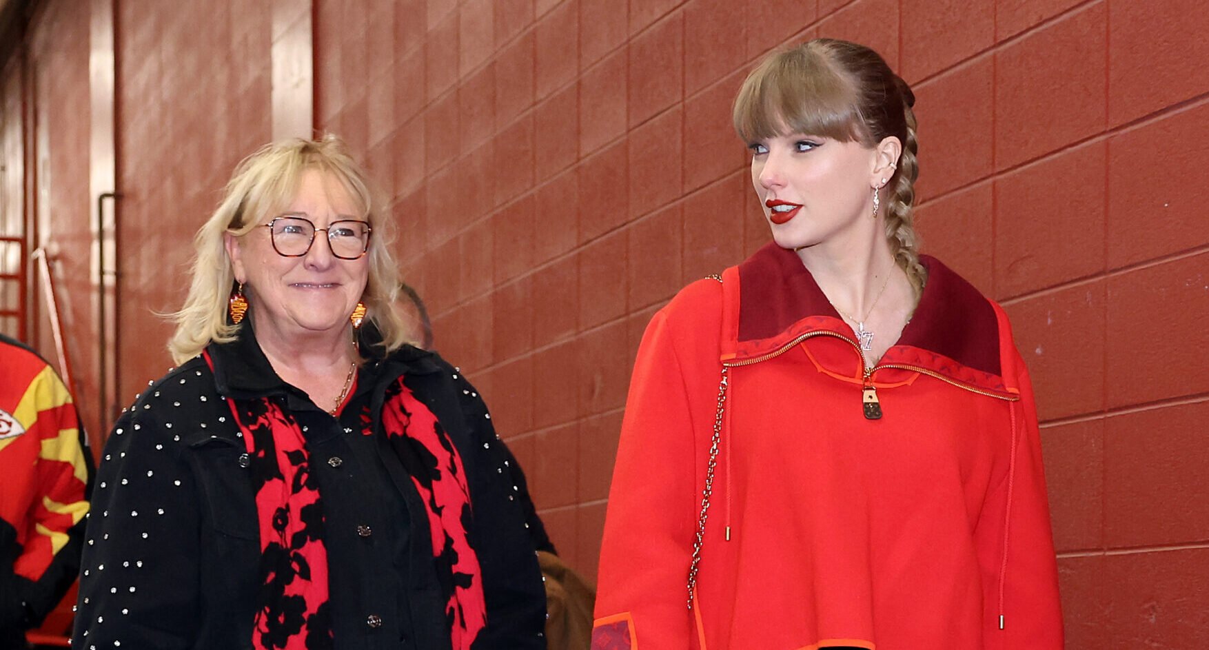 Singer Taylor Swift walks into the stadium alongside Donna Kelce prior to the game between the Las Vegas Raiders and the Kansas City Chiefs at GEHA Field at Arrowhead Stadium on November 29, 2024 in Kansas City, Missouri.