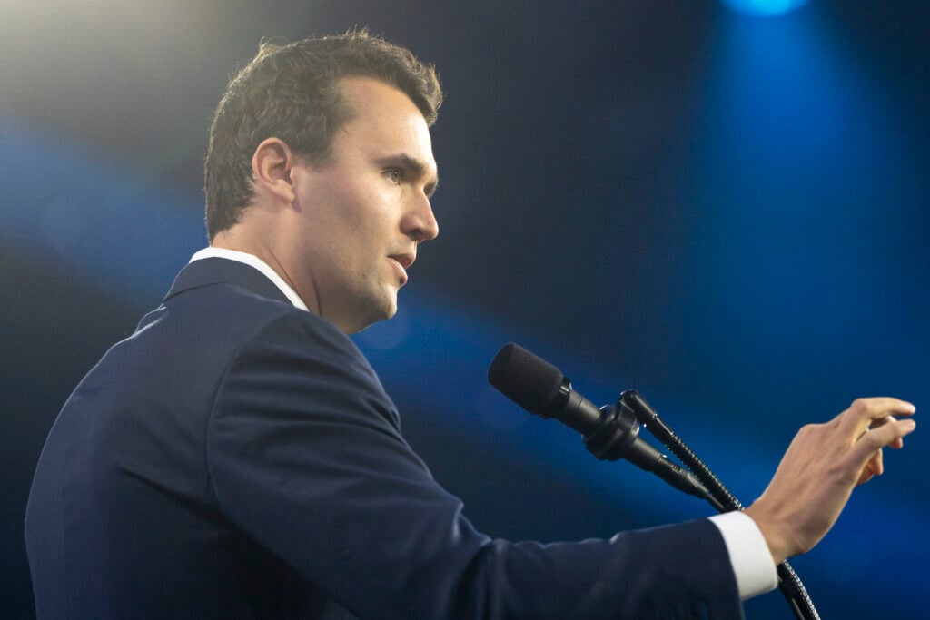 El director ejecutivo de Turning Point USA, Charlie Kirk, habló en el Phoenix en Arizona el 22 de diciembre de 2024 en el Centro de Convenciones de Phoenix durante los Estados Unidos de EE. UU.