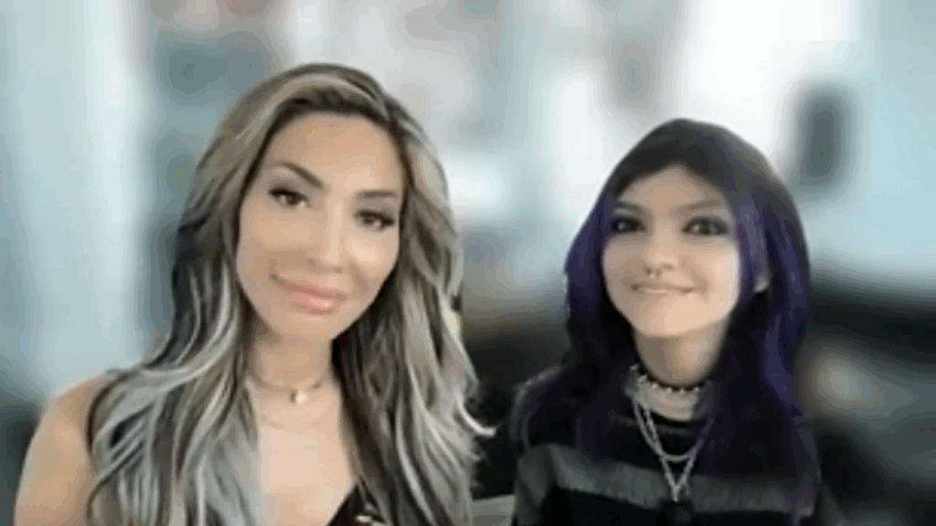Farrah Abraham un Sophia Abraham 2022. gadā.