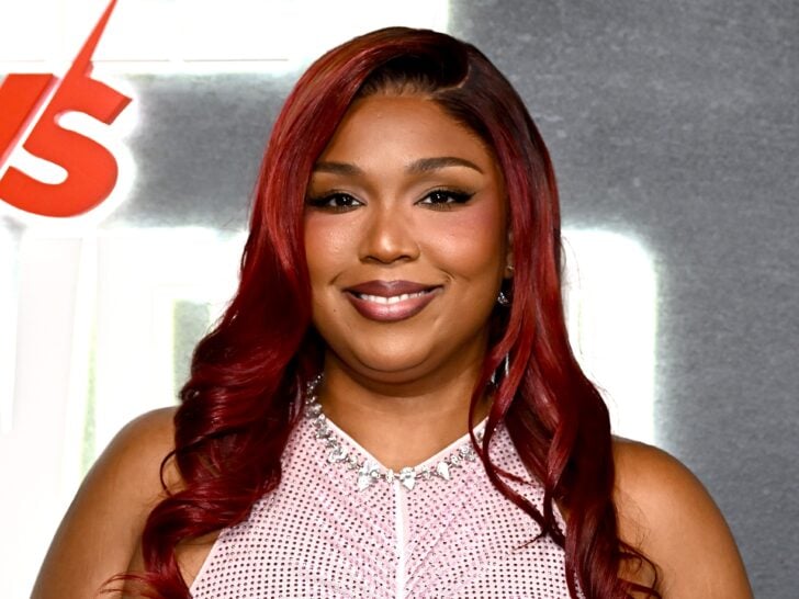 Lizzo Pregnant? Accusations Fly After Cheesy New Photos (But is it AI?)