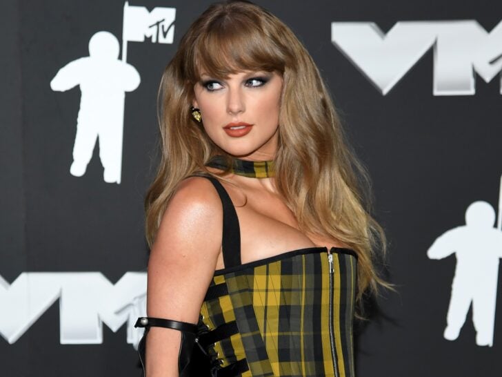 Taylor Swift Makes $100,000 Donation to Young Cancer Patient