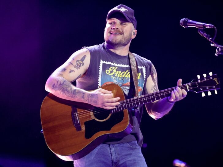 Zach Bryan Draws Criticism From Trump Administration For Anti-ICE Lyrics