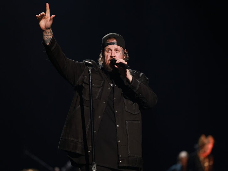 Jelly Roll Flaunts Shocking Weight Loss, Leaves Fans Concerned For His Health