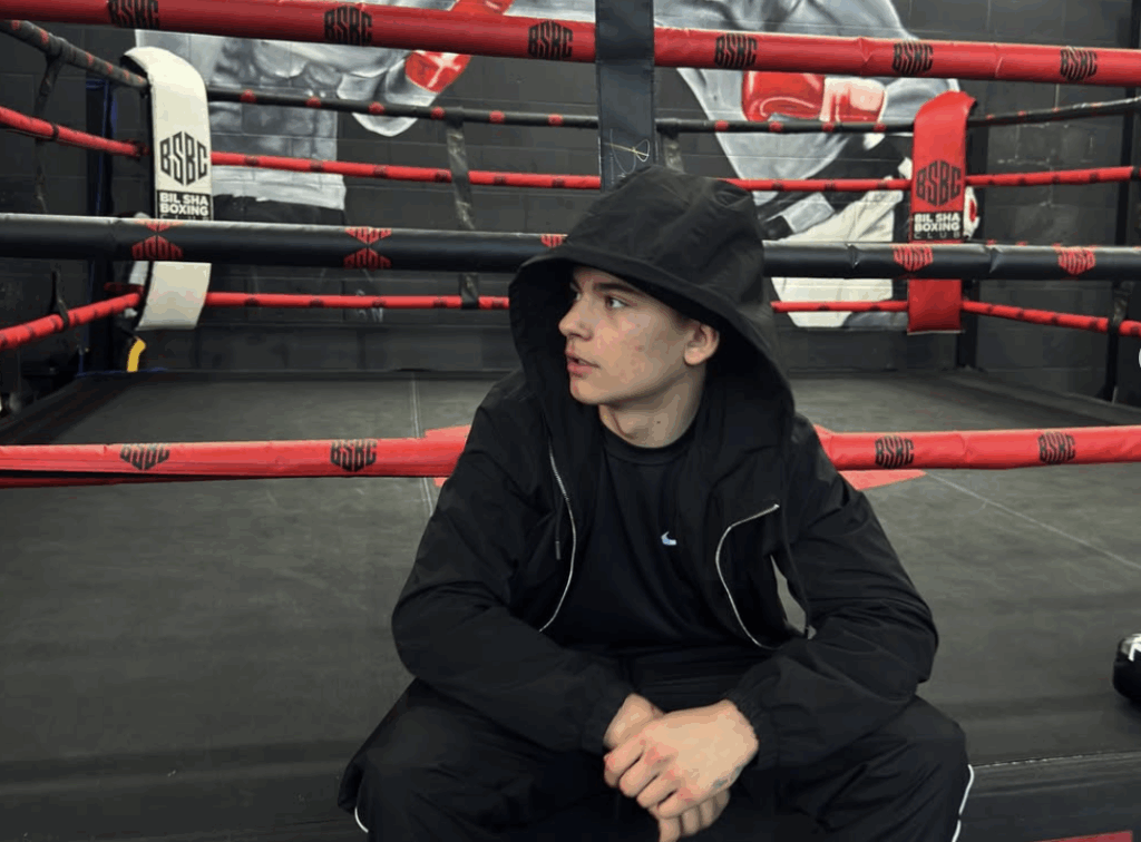 Arturo Gatti Jr., son of boxing legend Arturo Gatti, has passed away at the age of 17.