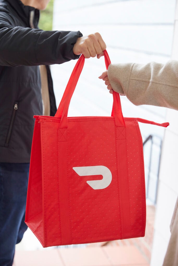 Uma foto do DoorDash de uma transferência típica