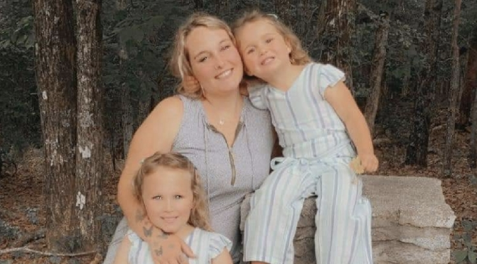 Heartbreaking Last Textual content of Mother Who Was Shot, Set on Hearth Revealed Heartbreaking Last Textual content of Mother Who Was Shot, Set on Hearth Revealed