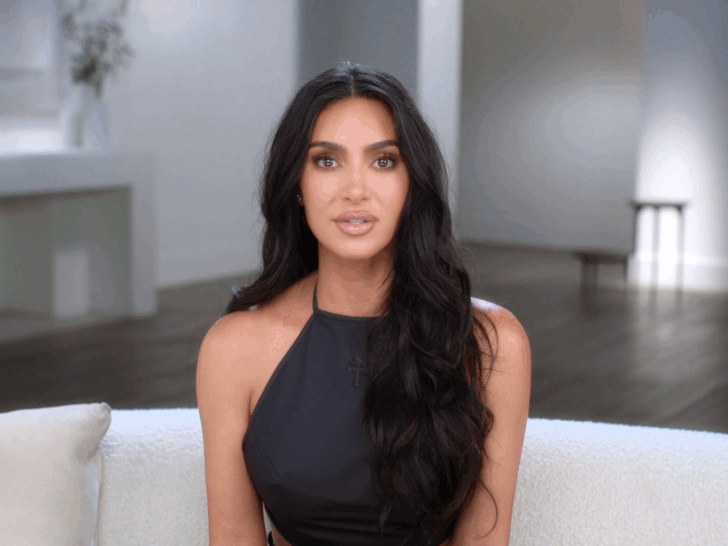 Kim Kardashian Accused Howard Stern of Mocking Paris Robbery: He Says He’s Not the …