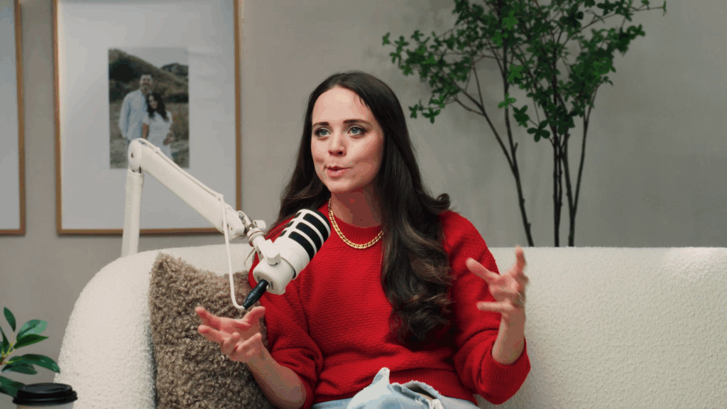 Jinger Duggar makes an unusual facial expression on her podcast.