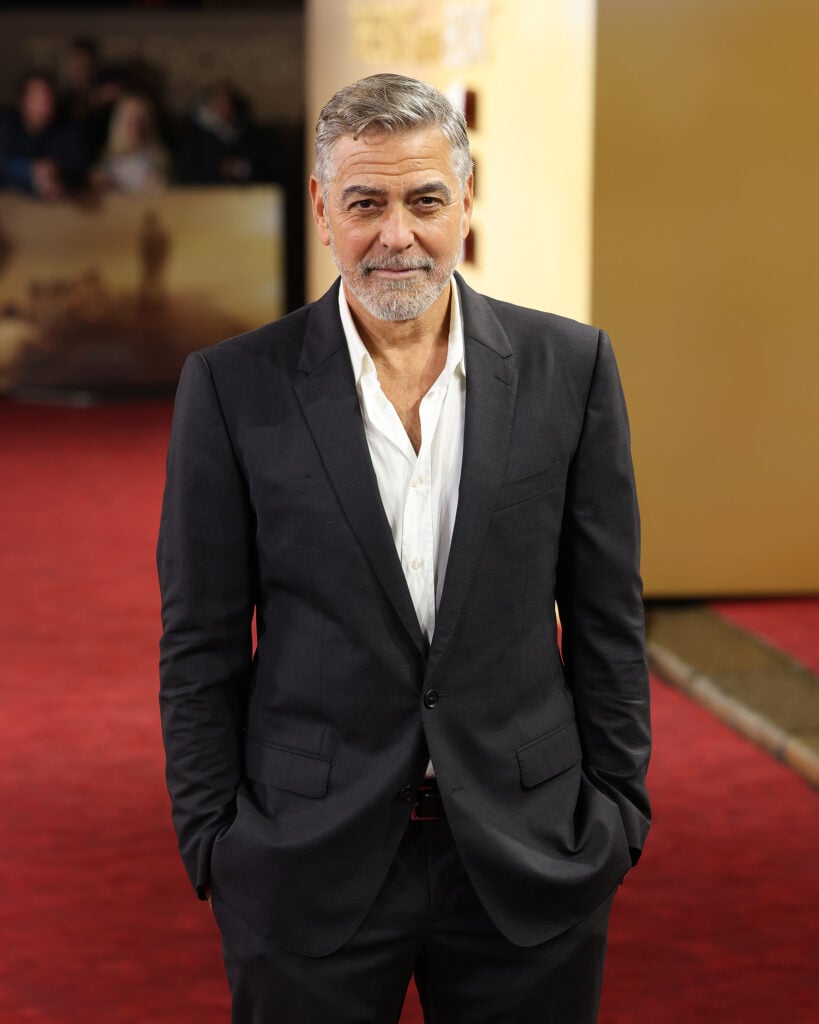 George Clooney woont de Britse première bij van 