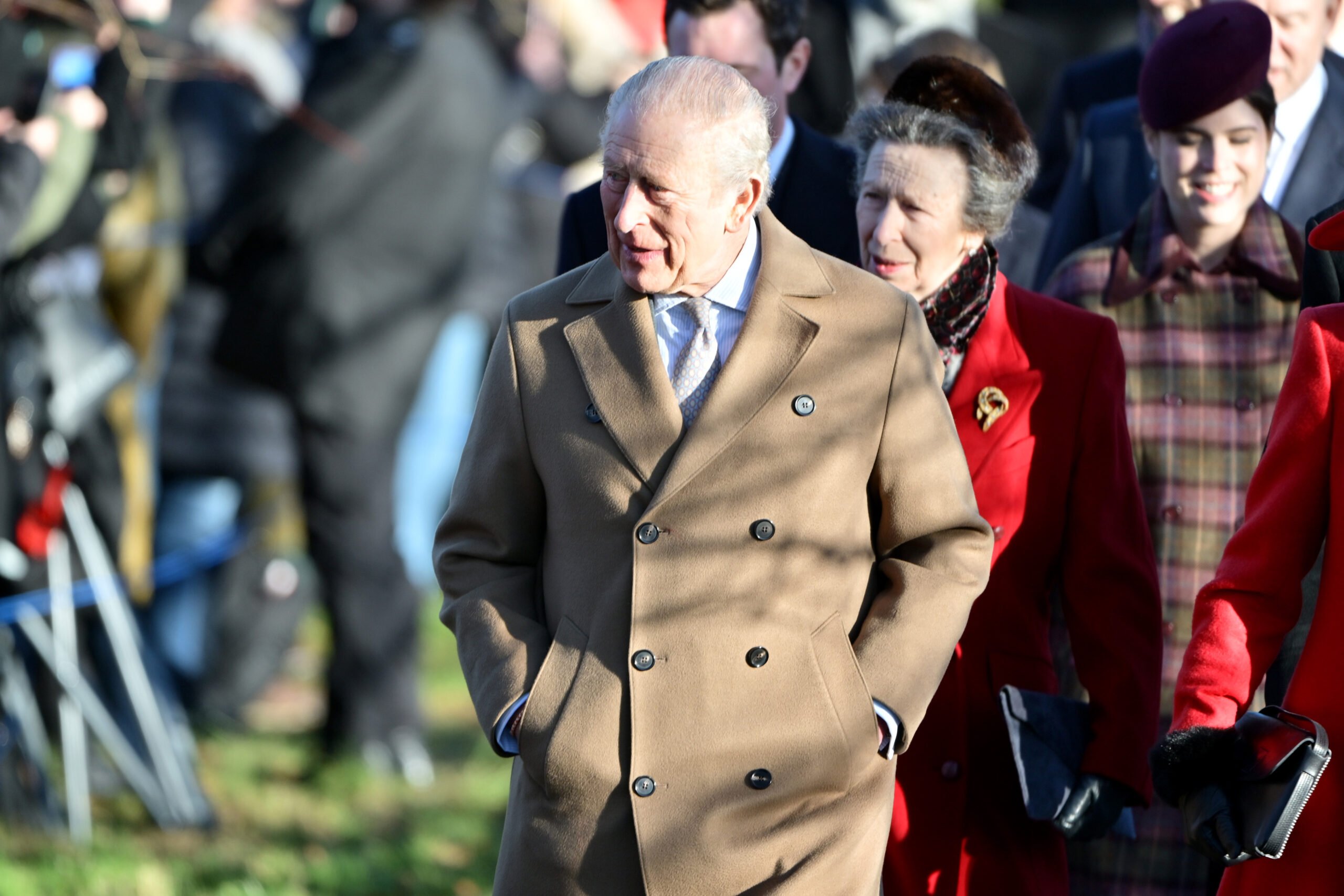 Koning Charles dringt in zijn kersttoespraak aan op ‘moed en verzoening’