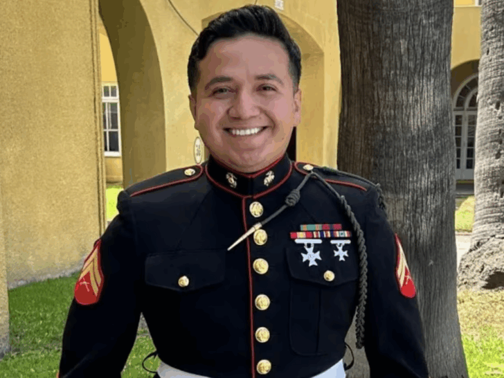 Ricardo Castillo: Marine Recruiter Found Pantsless, Stabbing 11-Year-Old Begs For …