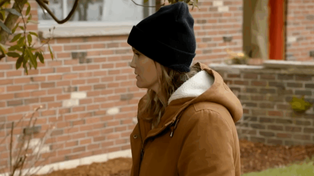 Leslie Davis outdoors.