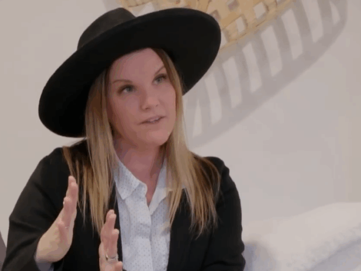 Leslie Davis Engaged! ‘Unsellable Houses’ Star Shares Happy News!