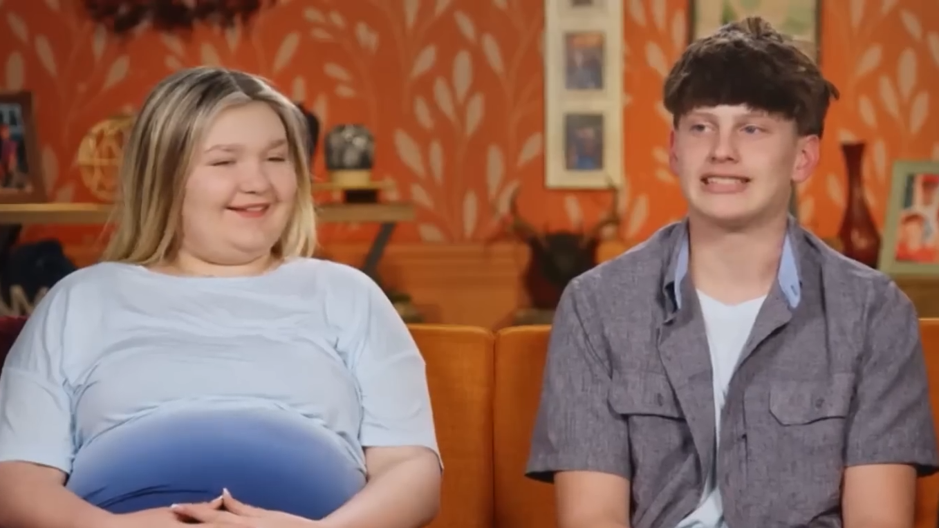 ‘Onverwachte’ ster Bella Vaughn verdedigt 12-jarige babypapa