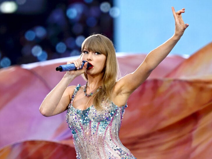Taylor Swift performs on stage during the 