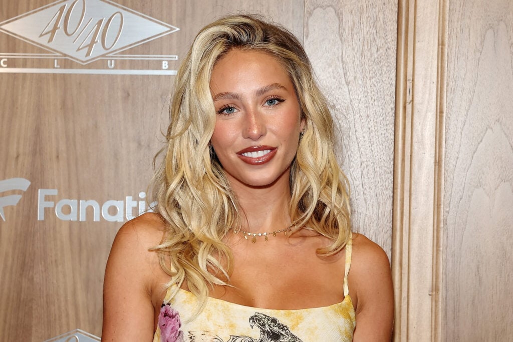 Alix Earle attends the 40/40 Club Pop-Up during Fanatics Fest at Jacob Javitz Center on August 16, 2024 in New York City. 