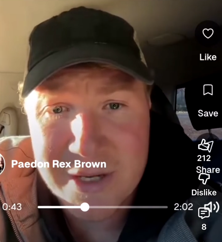 Paedon Brown en Cameo