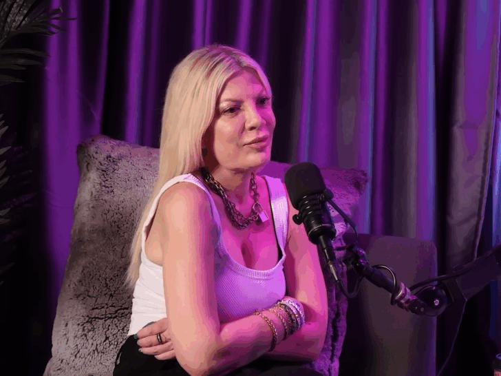 Tori Spelling & Children Hospitalized After Harrowing Crash