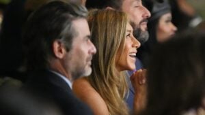 Jennifer Aniston: Reconsidering Motherhood with Boyfriend Jim Curtis?