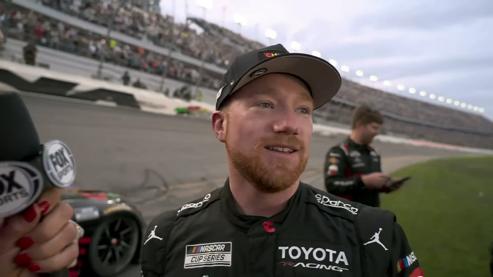 Tyler Reddick reageert op video van Young Son en Michael Jordan