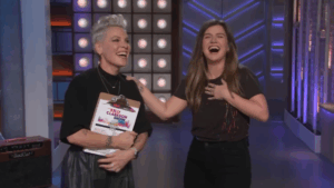 Pink surprises Kelly Clarkson.
