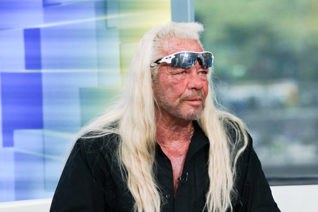La personalidad de televisión Duane Chapman, también conocido como Dog the Bounty Hunter, nos visita 
