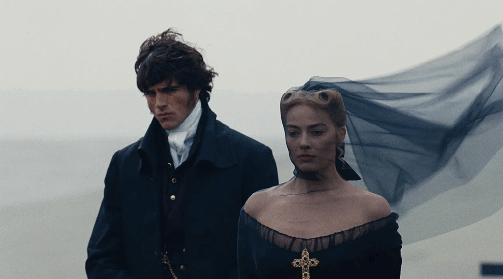 Jacob Elordi y Margot Robbie protagonizan 'Cumbres borrascosas'.