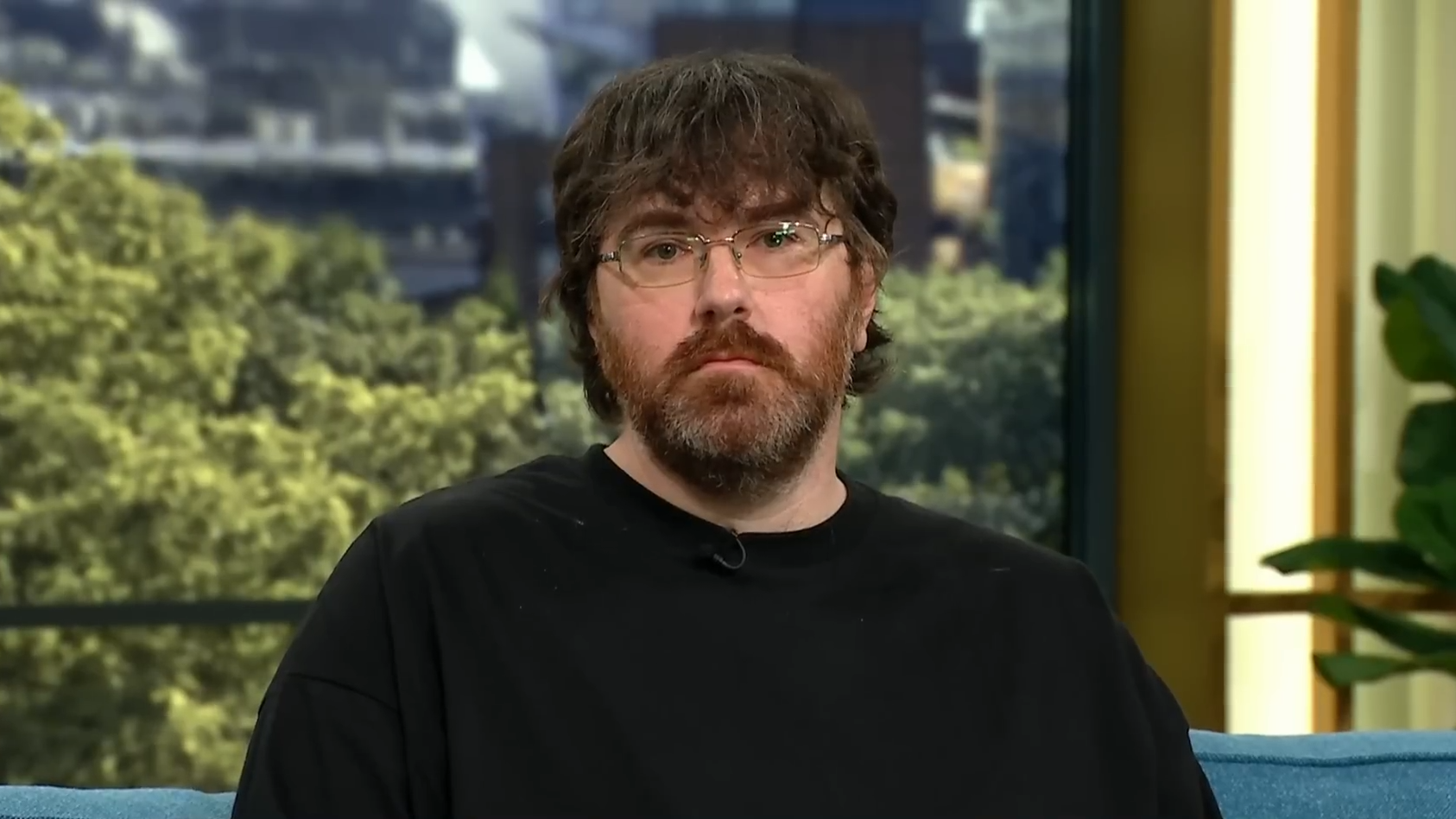 Het spijt Michael Phillips dat hij ongevraagde micropenisfoto’s heeft gestuurd